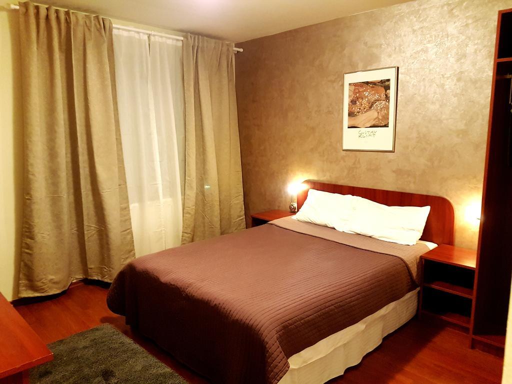 Hotel Mic Bucureşti Ngoại thất bức ảnh