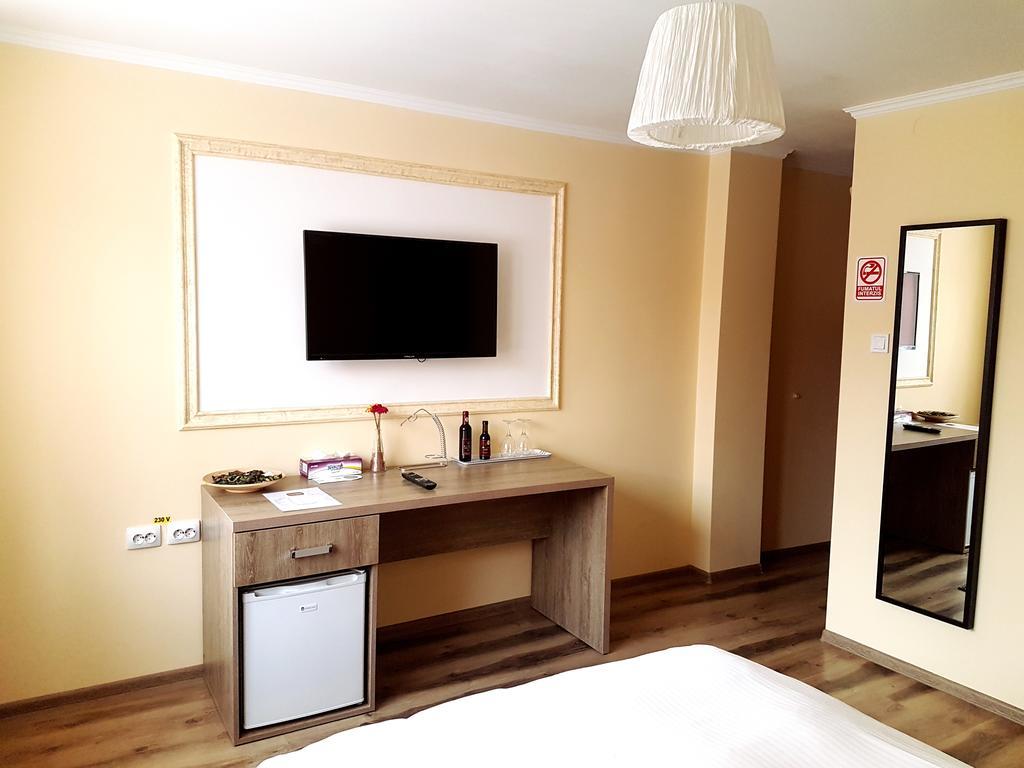 Hotel Mic Bucureşti Ngoại thất bức ảnh
